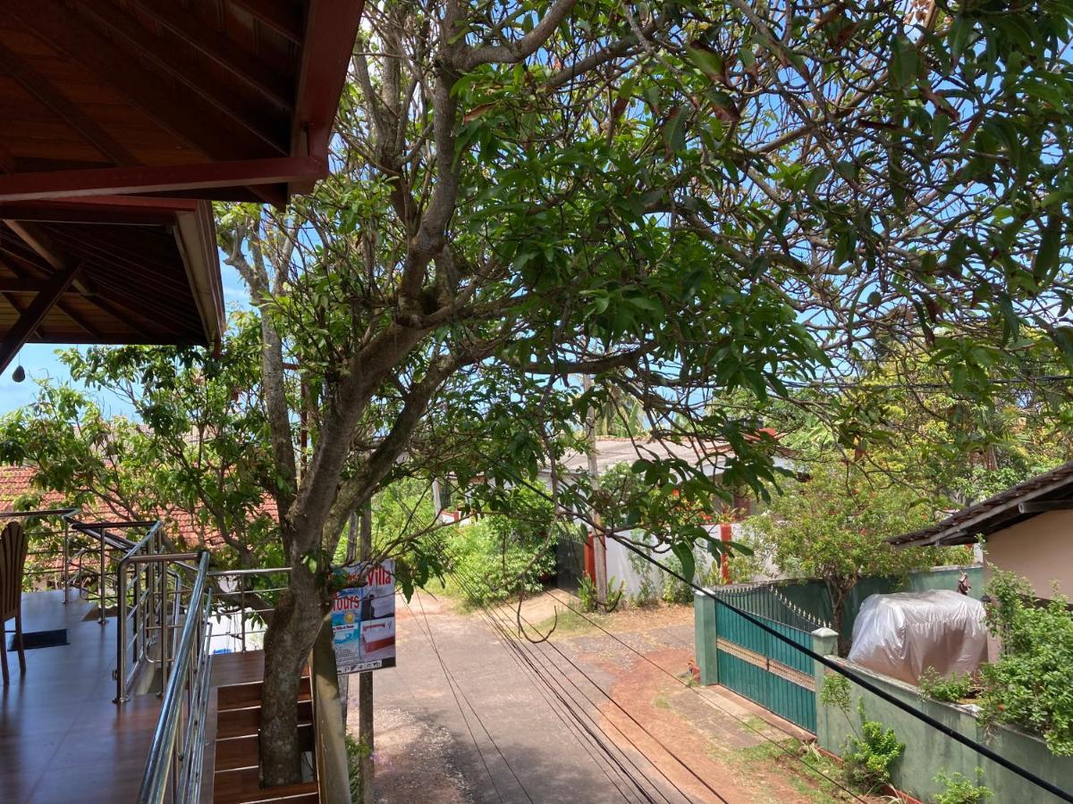 Channa Villa & Tours Bentota Exterior photo