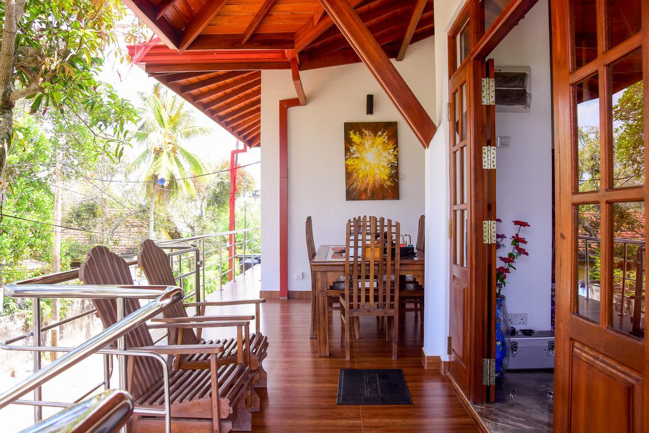Channa Villa & Tours Bentota Exterior photo